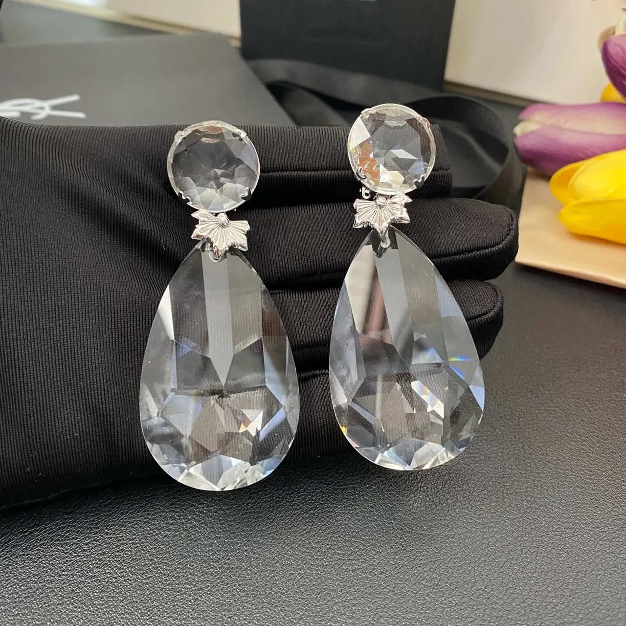 Saint Laurent 水晶泪滴耳环 9