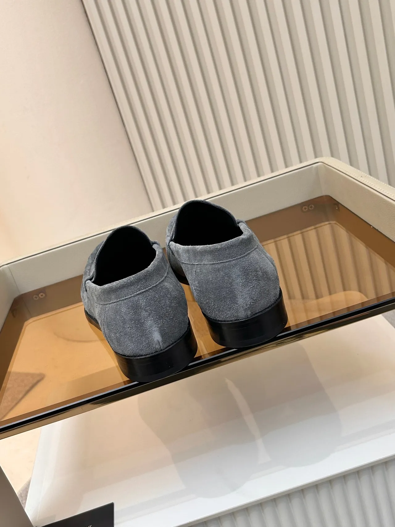 Saint Laurent 灰黑麂皮鞋面 Moc-Toe Stitching Loafer 3
