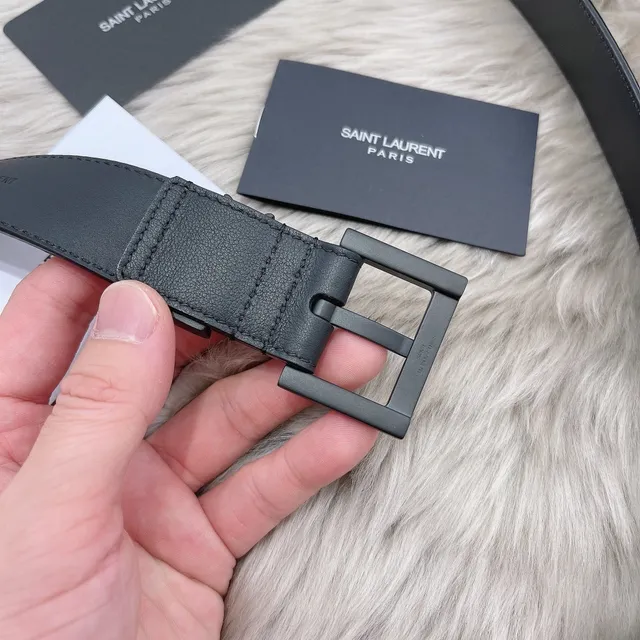 Saint Laurent Monogram Cinto de couro preto 6