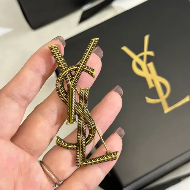 圣罗兰 Monogram 胸针 黄金 黑色 纹理金属 5