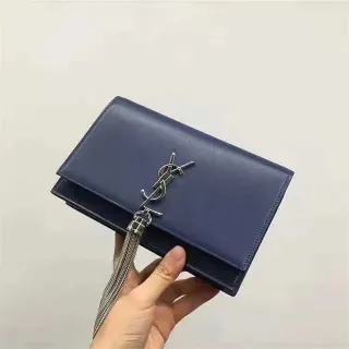 Saint Laurent नेवी सिल्वर फ्लैप वॉलेट टासल स्ट्रैप हैंडबैग