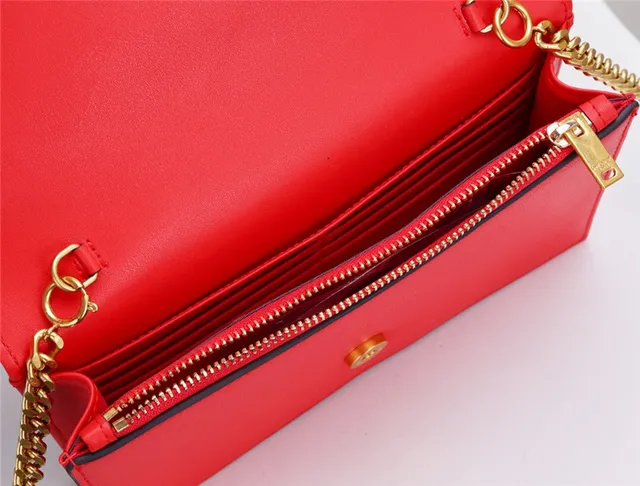Saint Laurent नेवी सिल्वर फ्लैप वॉलेट टासल स्ट्रैप हैंडबैग 12