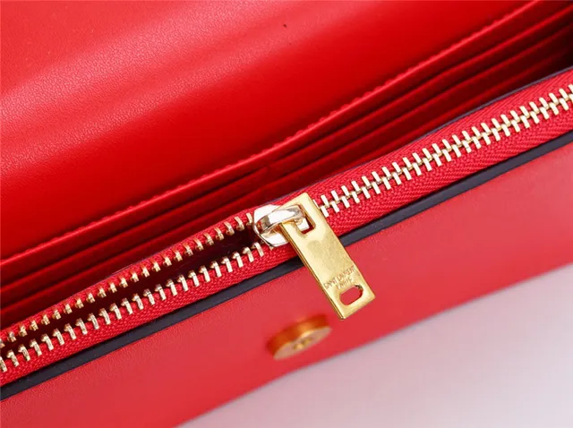 Saint Laurent नेवी सिल्वर फ्लैप वॉलेट टासल स्ट्रैप हैंडबैग 13