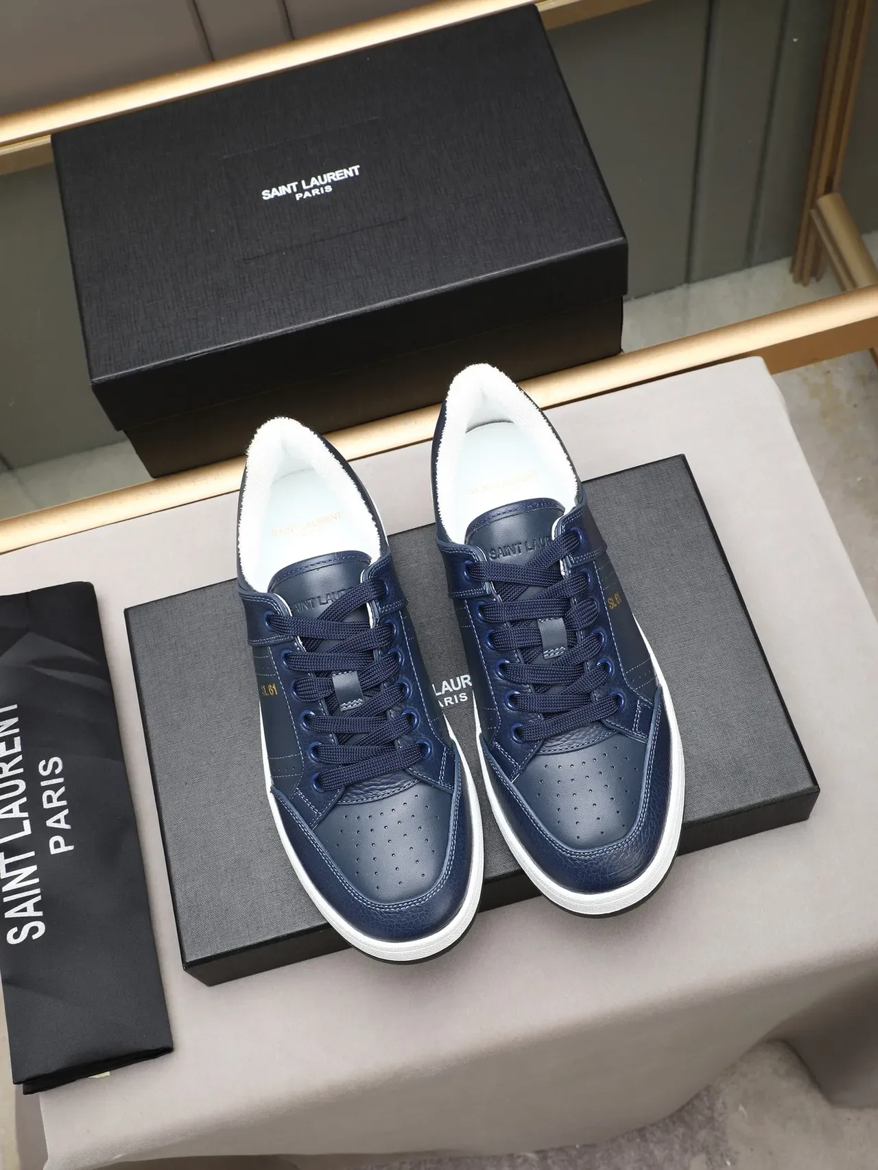 Saint Laurent SL 61 Zapatillas Lifestyle de Cuero Azul Marinho 2