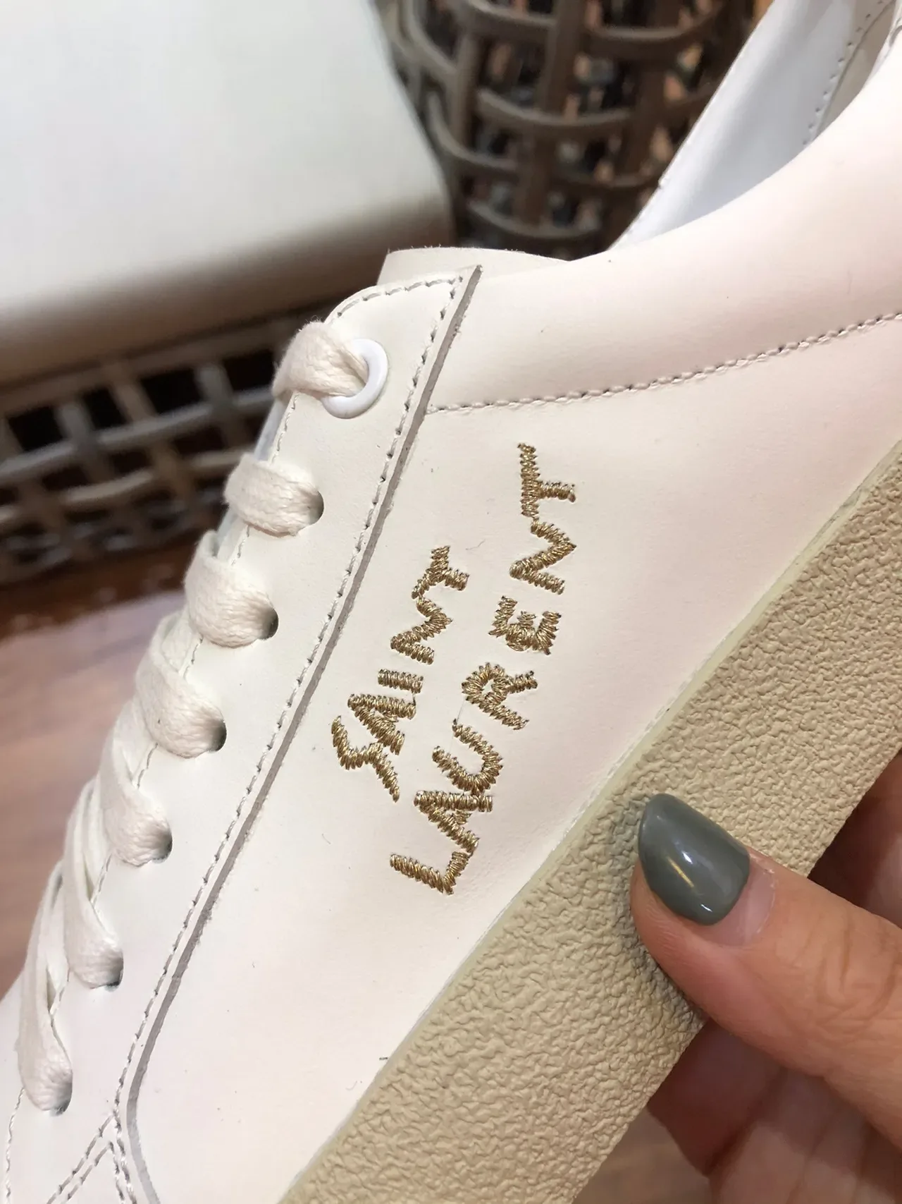 Saint Laurent सफेद सोने का लो टॉप चमड़े का लाइफस्टाइल स्नीकर 4
