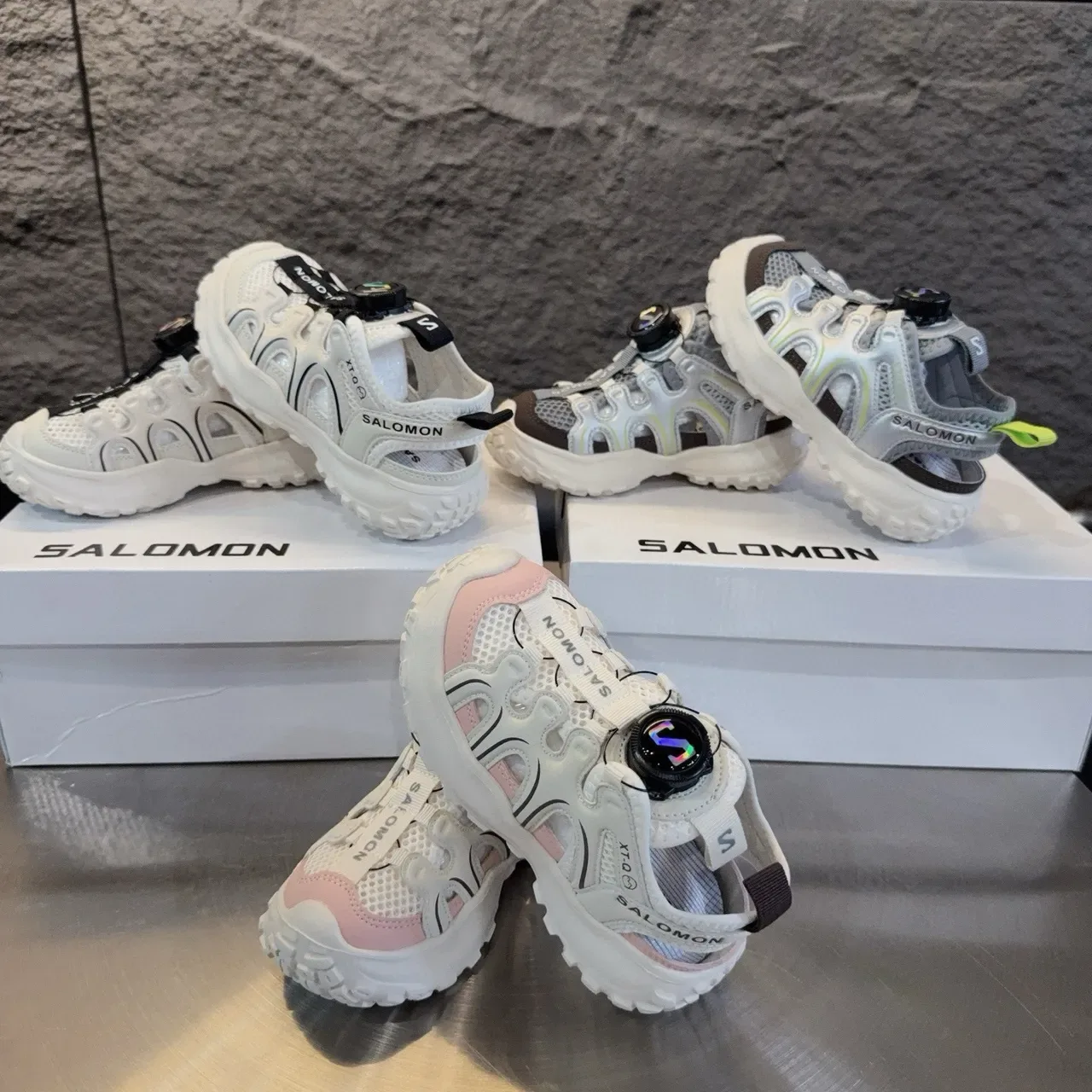 Salomon Beige y Negro BOA Dial Closure Malla y Sintético Superior Zapatillas Lifestyle 7