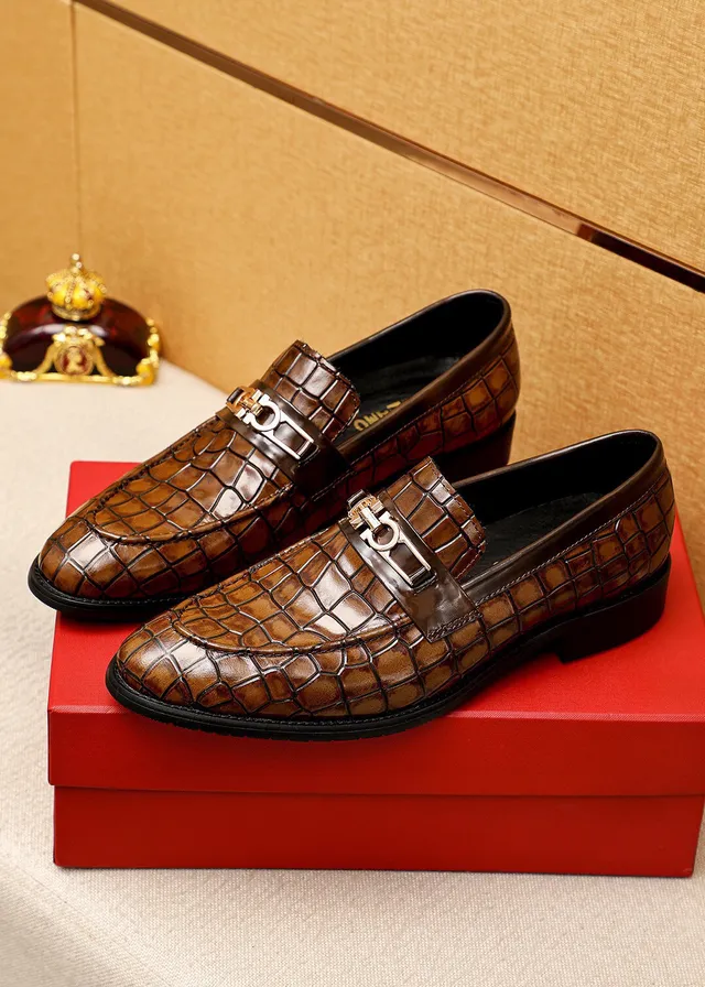 Salvatore Ferragamo Gancini Mocasines Marrón con Embossado de Cocodrilo 2