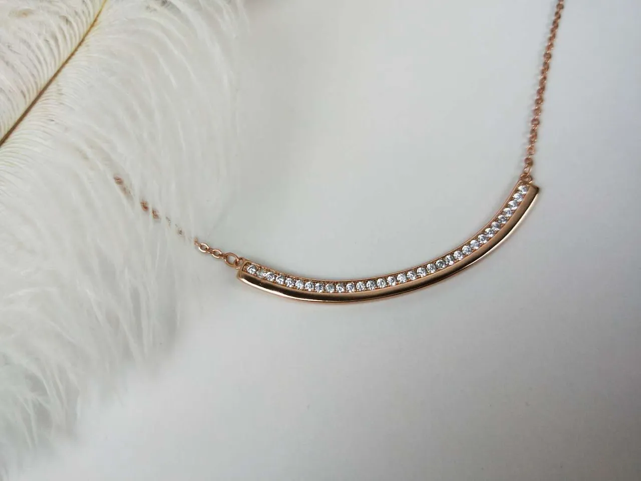 Swarovski गुलाबी सोने की वक्र पट्टी क्रिस्टल हार 2