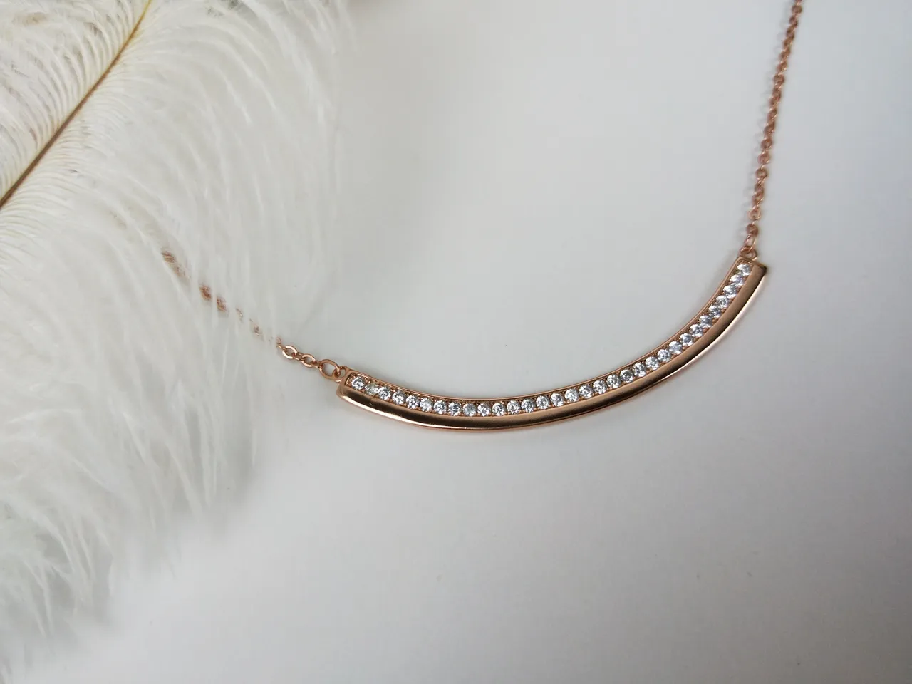 Swarovski गुलाबी सोने की वक्र पट्टी क्रिस्टल हार 4