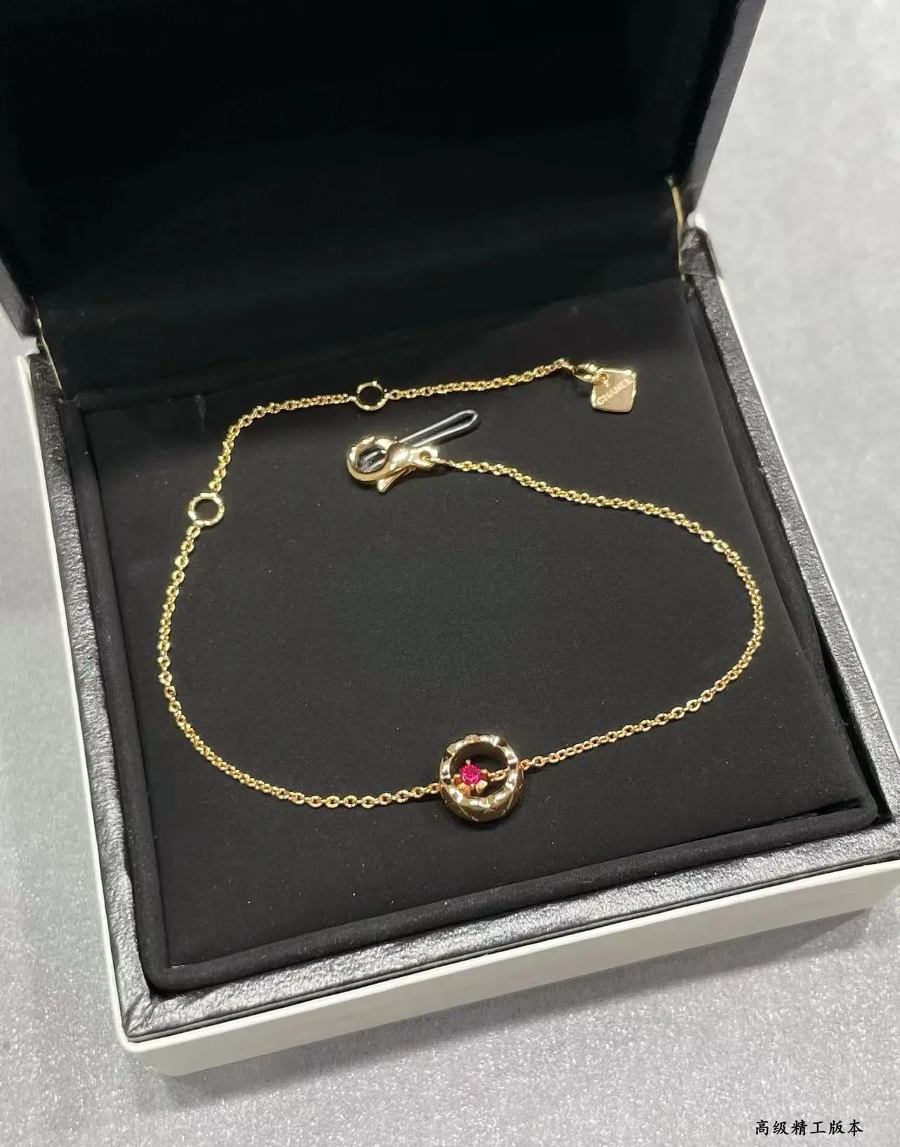 Tiffany & Co. लाल সোনা নাজুক চেইন সার্কুলার ডাবল রিং পেন্ডেন্ট ব্রেসলেট 8