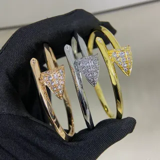 Tiffany & Co. HardWear Arrow Bangle सोने चांदी तीर शीर्ष डिज़ाइन Pavé-Set क्रिस्टल कंगन