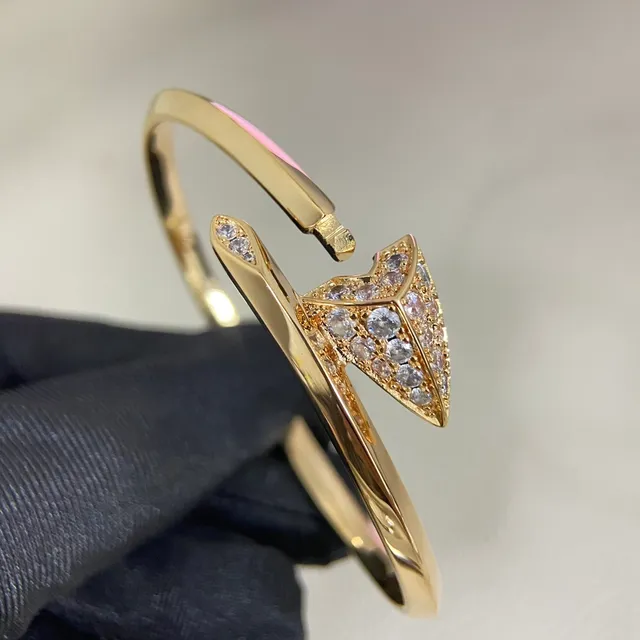 Tiffany & Co. HardWear Arrow Bangle Or et argent motif de pointe de flèche Pavé-Set cristals bracelet 3