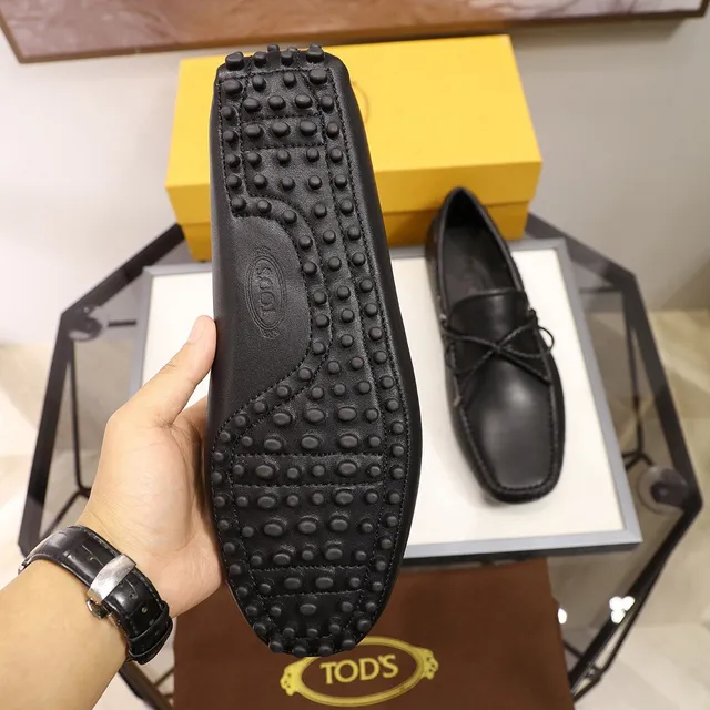 Tod's কালো চামড়া বোনা গোঁট বিবরণ লুফার 3