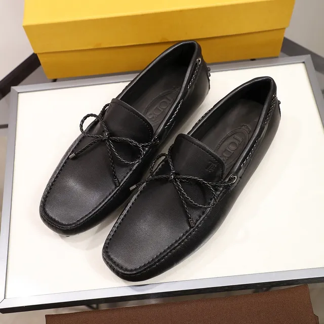 Tod's কালো চামড়া বোনা গোঁট বিবরণ লুফার 7
