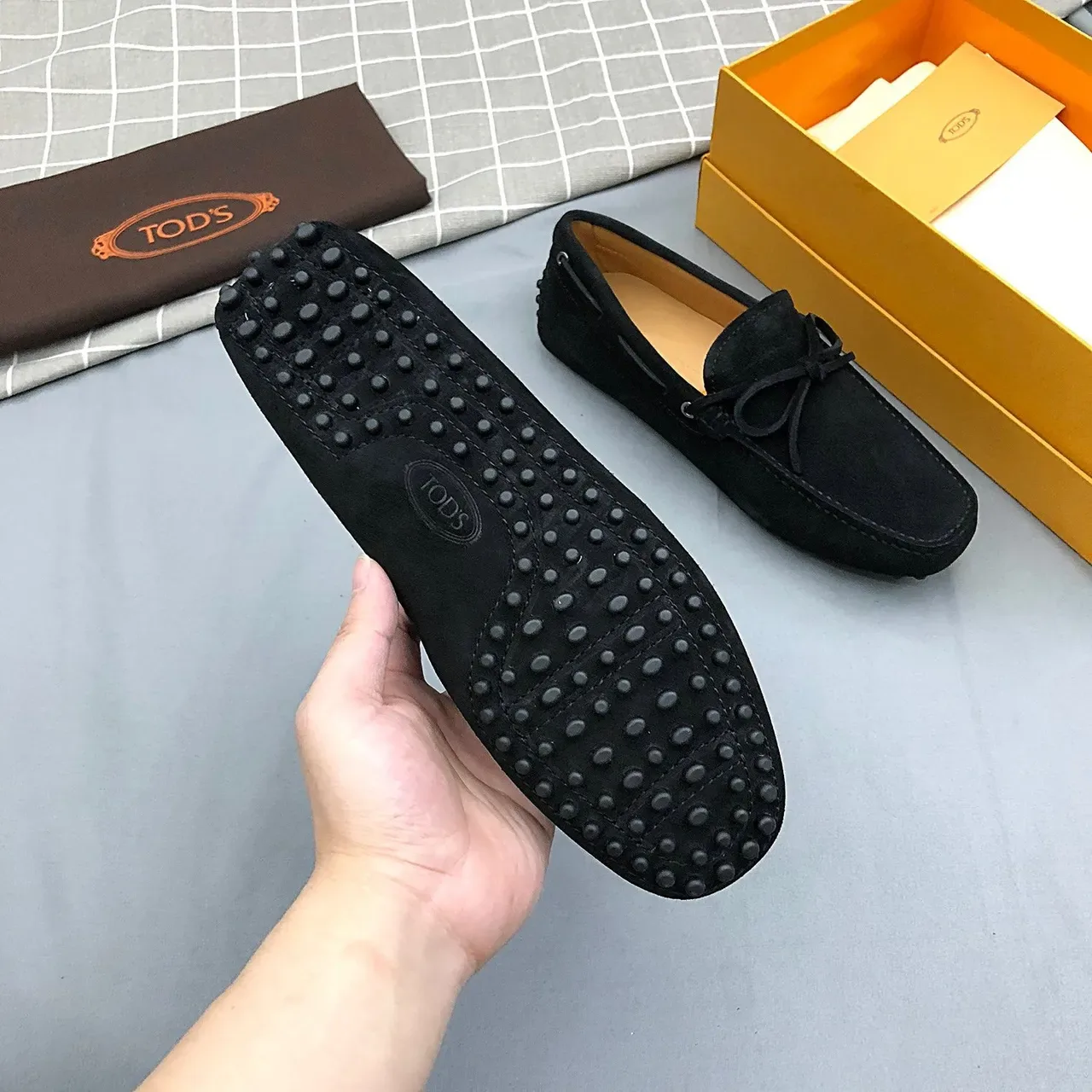 حذاء لوفر Tod's بوه أسود بيج سويد أبو علوة تفصيل 7