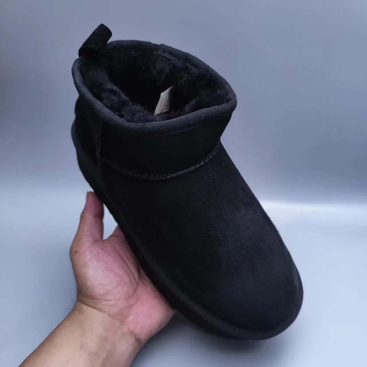 UGG काला प्लेटफॉर्म सोल शियरलिंग लाइनड कफ स्नो बूट 4