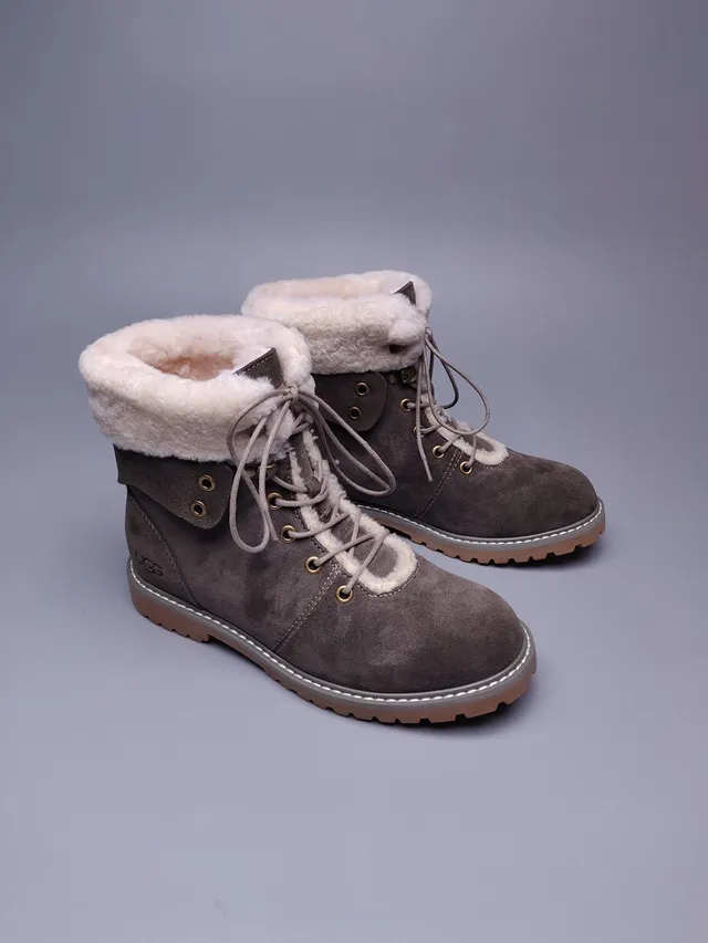 UGG 棕米色麂皮鞋面 羊毛皮里 领口 踝靴 5