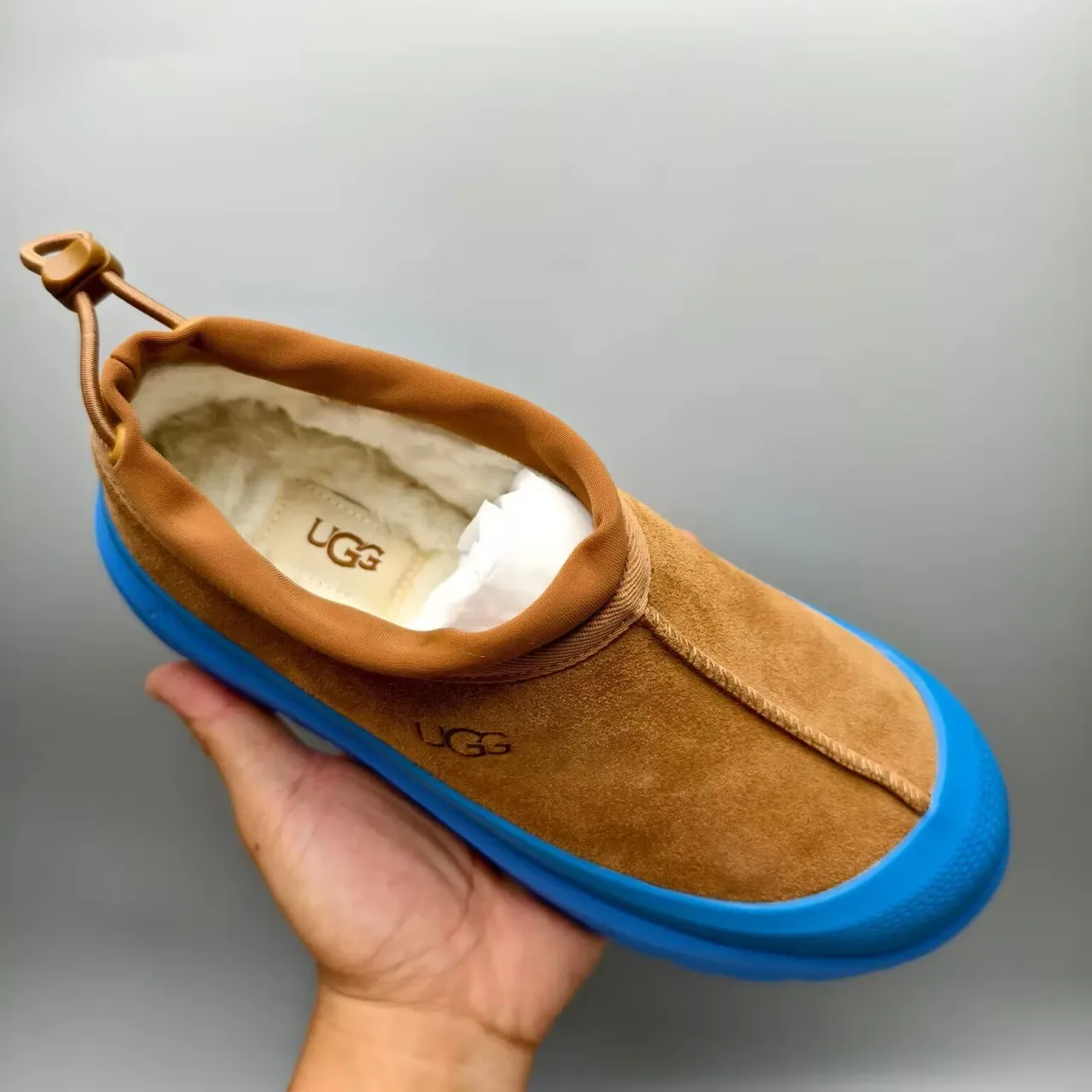 UGG أحذية ثلجية بني أزرق صوفية سليب أون 2