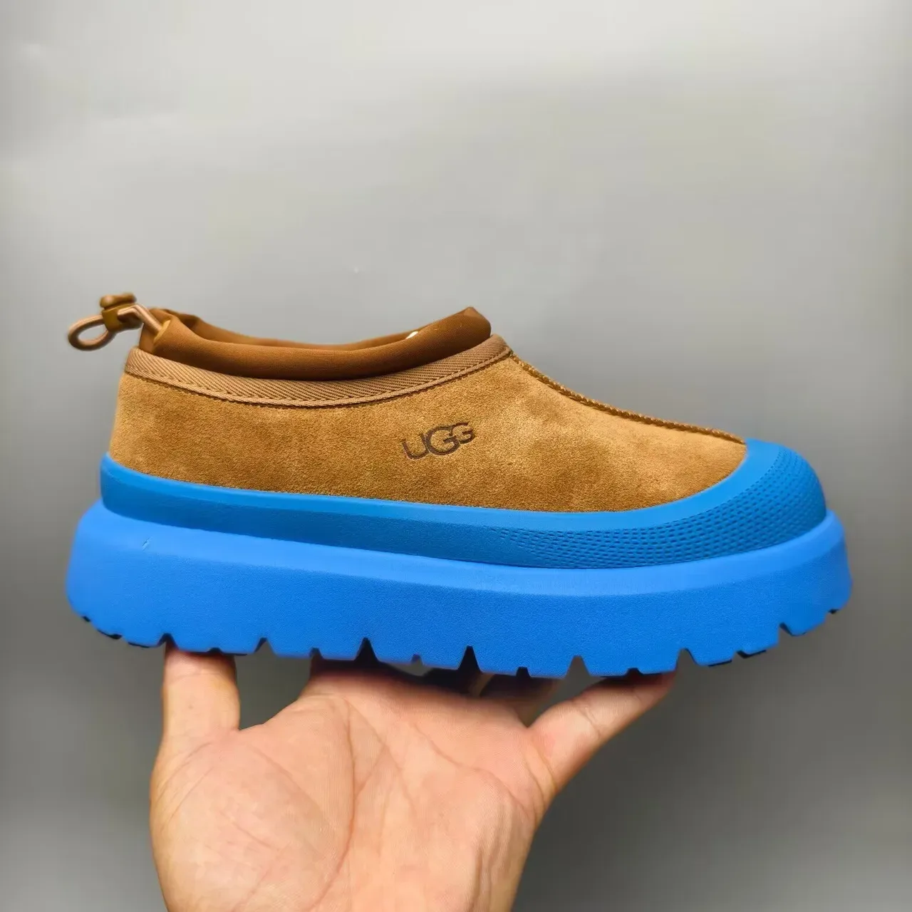 UGG أحذية ثلجية بني أزرق صوفية سليب أون 6