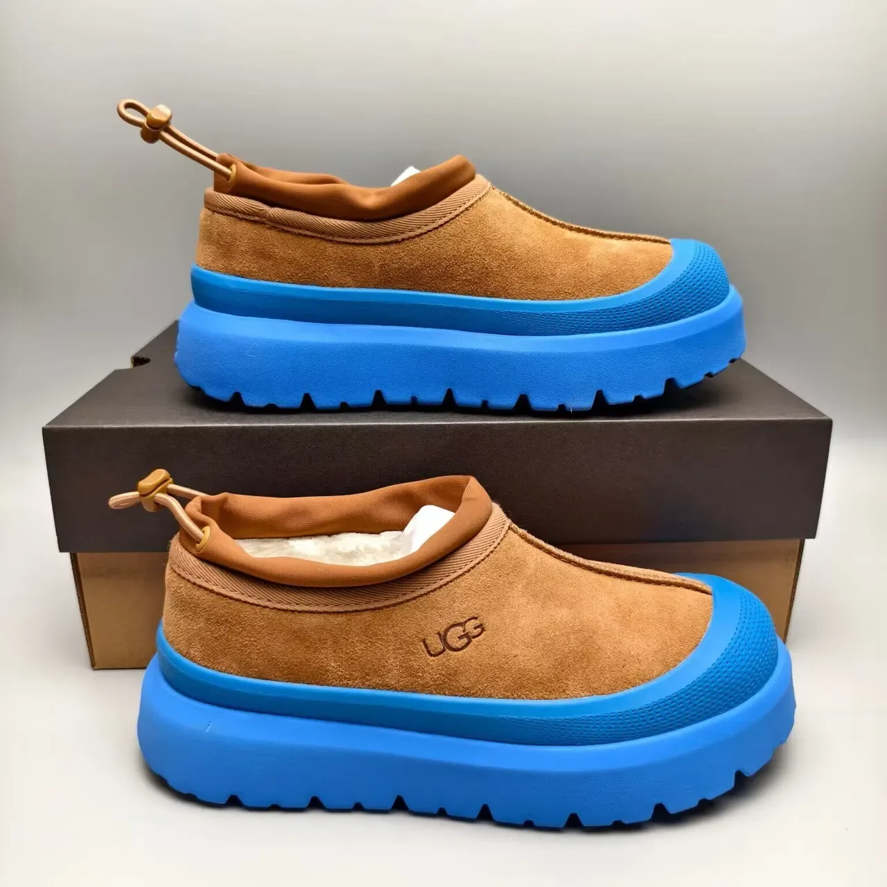 UGG أحذية ثلجية بني أزرق صوفية سليب أون 7