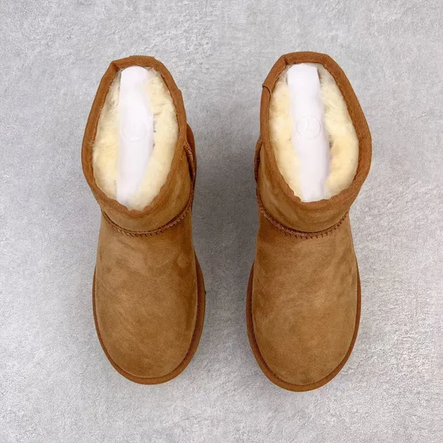 UGG भूरी प्लेटफॉर्म सोल सूड ऊपरी स्नो बूट्स 2