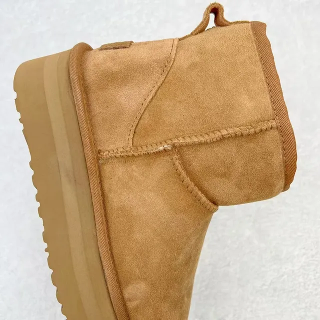 UGG भूरी प्लेटफॉर्म सोल सूड ऊपरी स्नो बूट्स 6