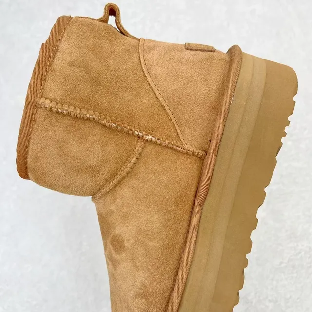 UGG भूरी प्लेटफॉर्म सोल सूड ऊपरी स्नो बूट्स 7