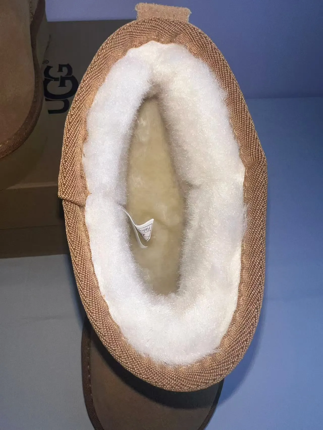 UGG क्लासिक मिनी टैन सुड शेयरलिंग लाइन प्लेटफॉर्म स्नो बूट्स 3