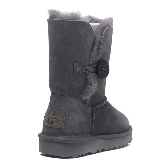 UGG Classic Short चारकोल ग्रे शियरलिंग लाइन्ड स्नो बूट 14