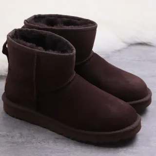 UGG Classic Short أحذية ثلجية بني شوكولاتة سويدي