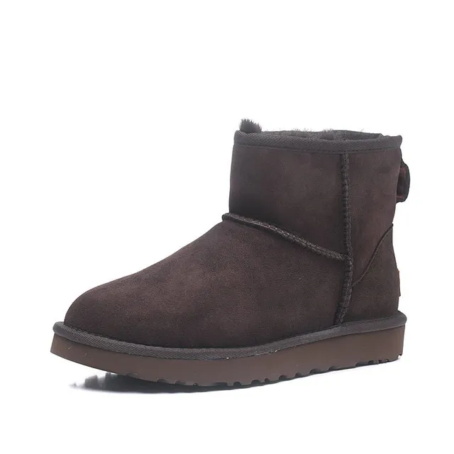 UGG Classic Short Bottes de Neige en Daim Marron Chocolat 4