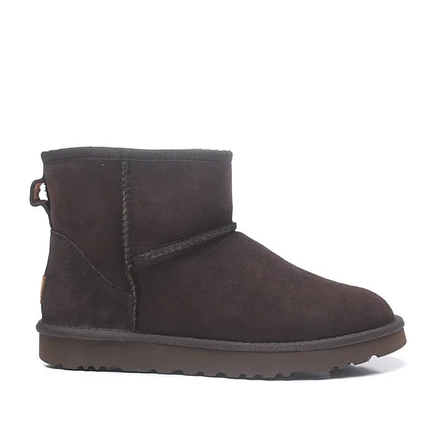 UGG Classic Short Bottes de Neige en Daim Marron Chocolat 7