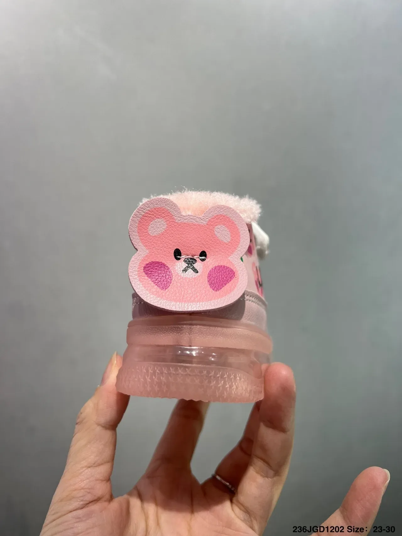 UGG Kids Tênis Lifestyle com Motivo de Urso Iluminável de Cano Alto 17