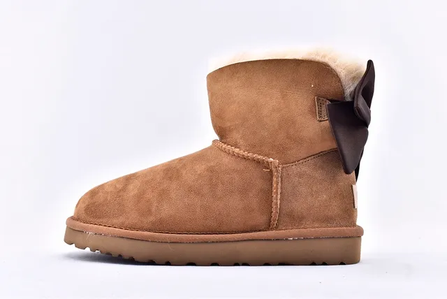 UGG Mini Bailey Bow 栗色雪靴 8