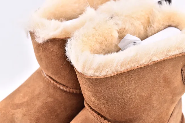 UGG Mini Bailey Bow 栗色雪靴 11