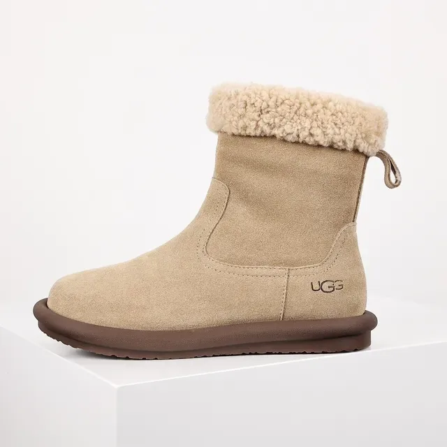 UGG Tasman Bottines de cheville daim beige avec revers en agneau 9
