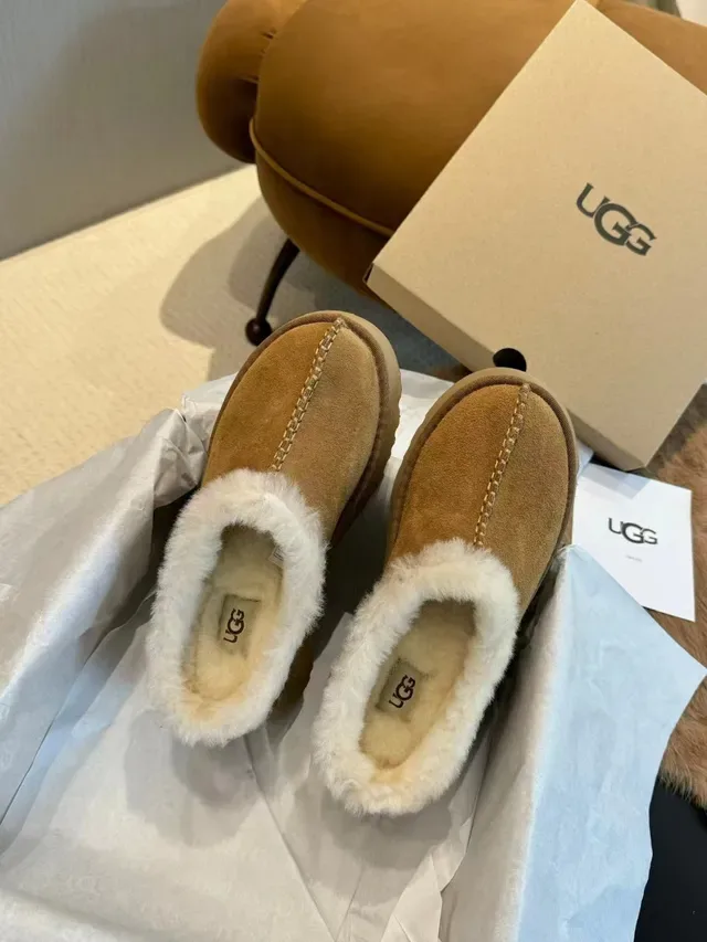 UGG Tasman Zapatos Casuales Beige Suela Plataforma Forro de Lana 9