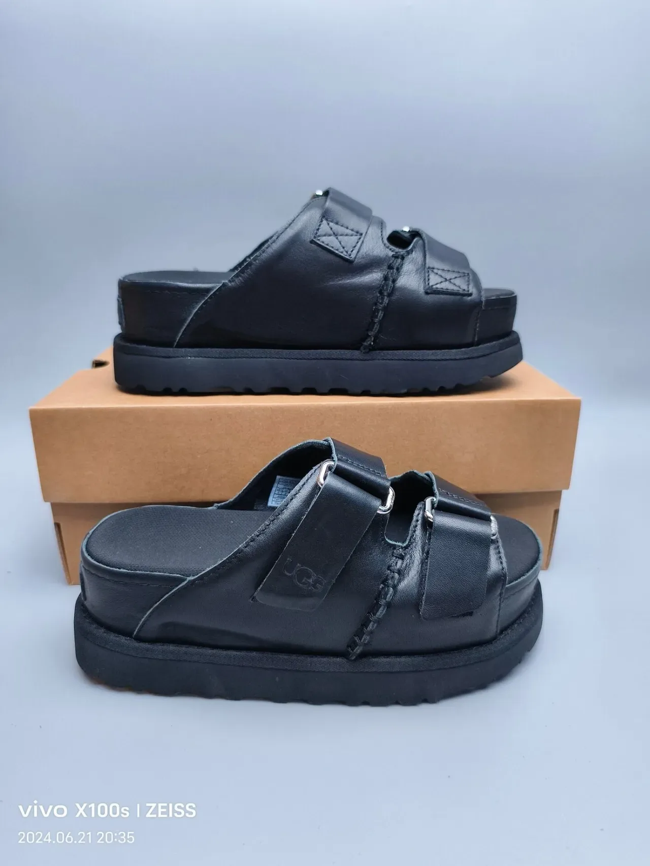 UGG Tasman Zapatillas Plataforma Negro Correa Doble 2