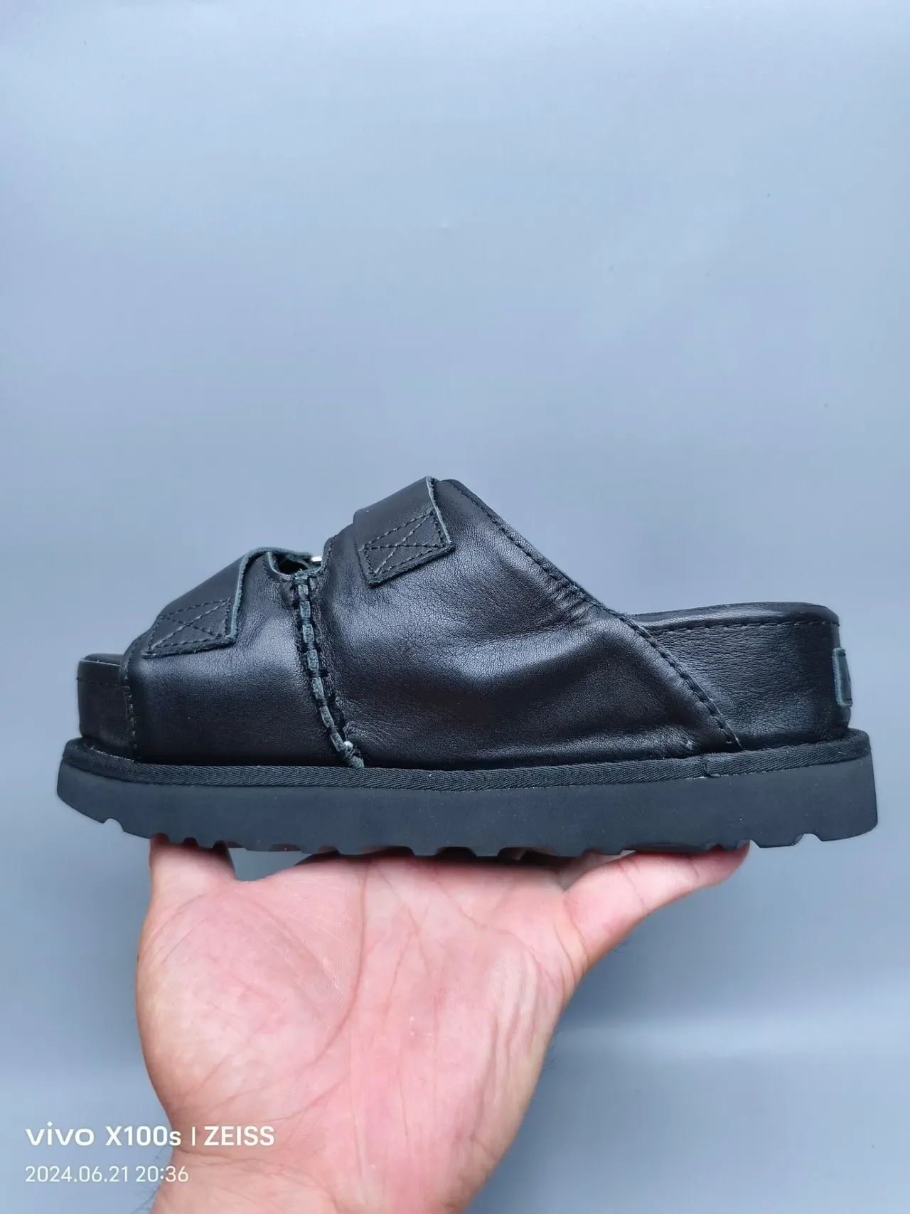 UGG Tasman Zapatillas Plataforma Negro Correa Doble 5