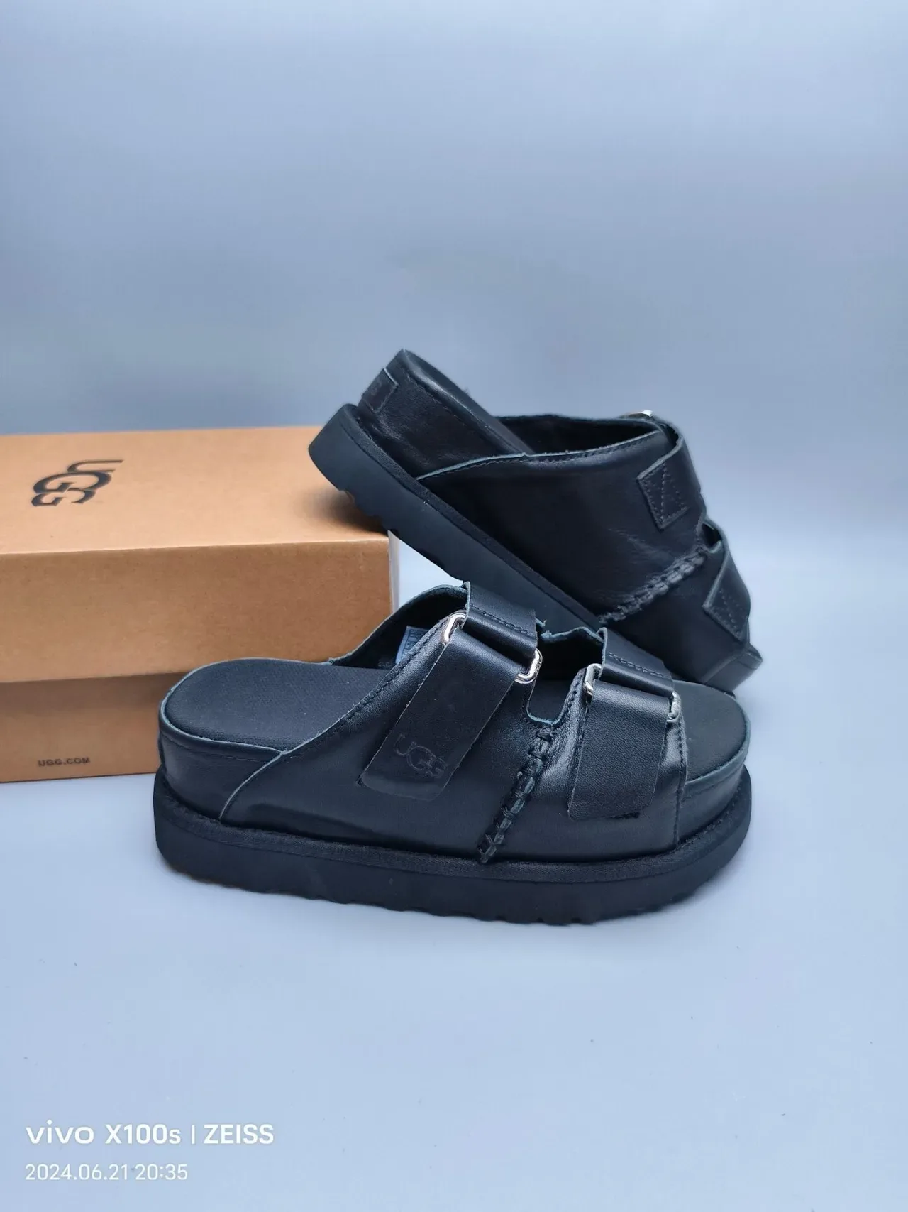 UGG Tasman Zapatillas Plataforma Negro Correa Doble 6
