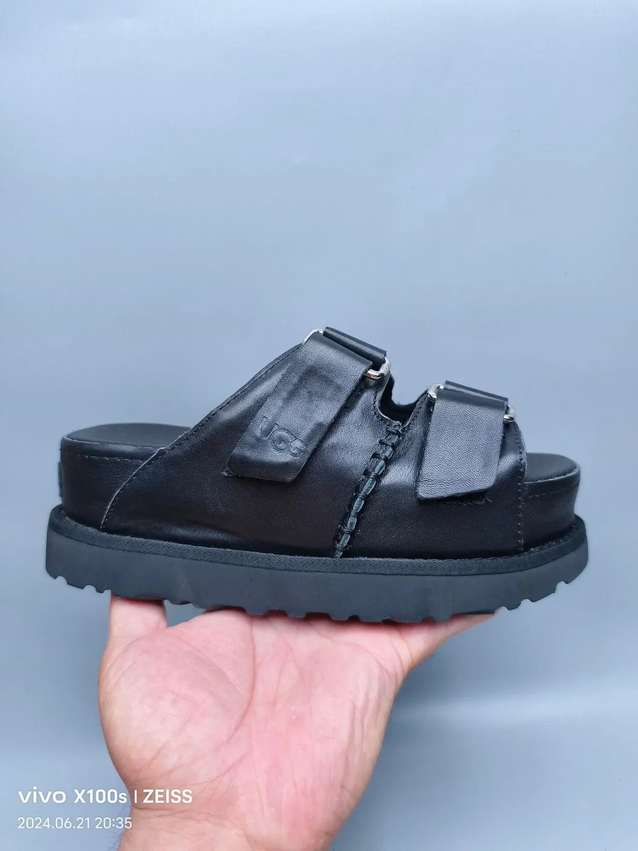 UGG Tasman Zapatillas Plataforma Negro Correa Doble 7