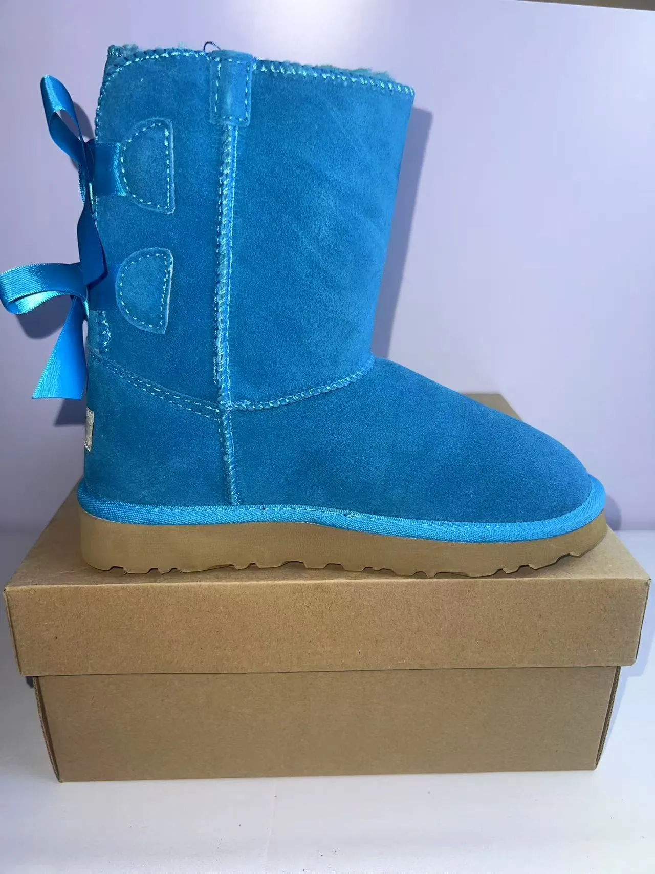 UGG Tasman Botas de Neve de Camurça Azul com Laço 2