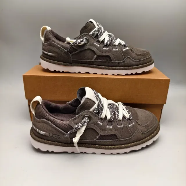 UGG Tasman 棕色麂皮生活方式运动鞋 5