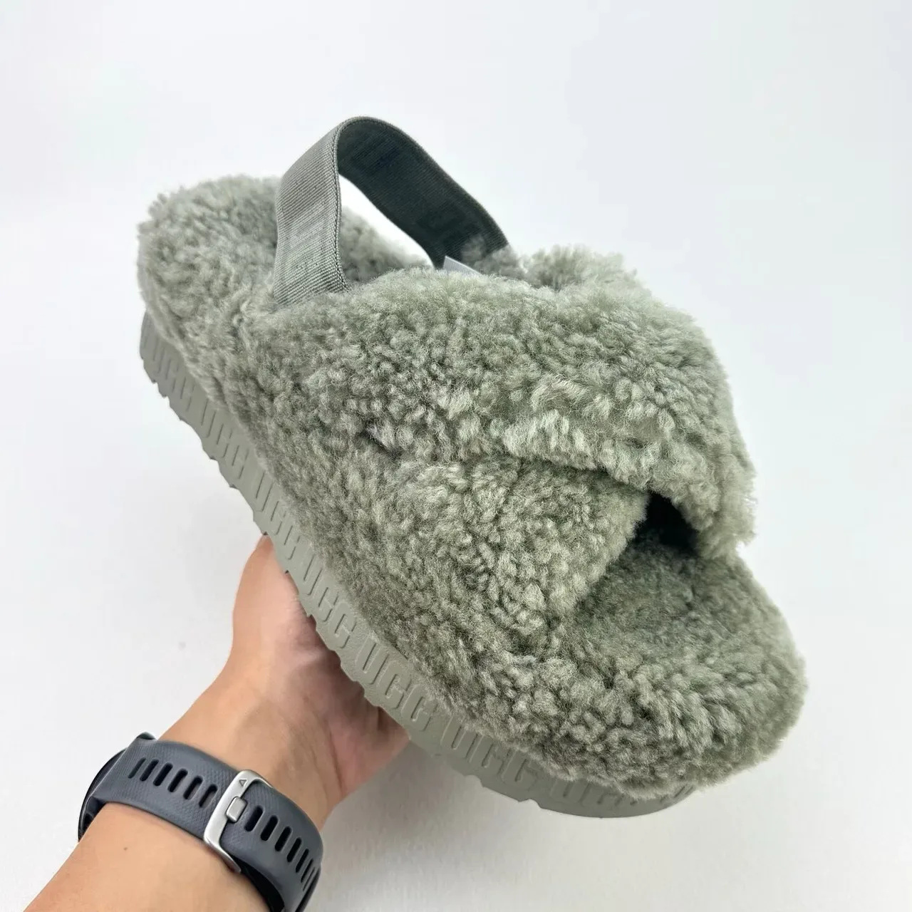 Chaussons UGG Tasman gris en shearling à plateforme 2