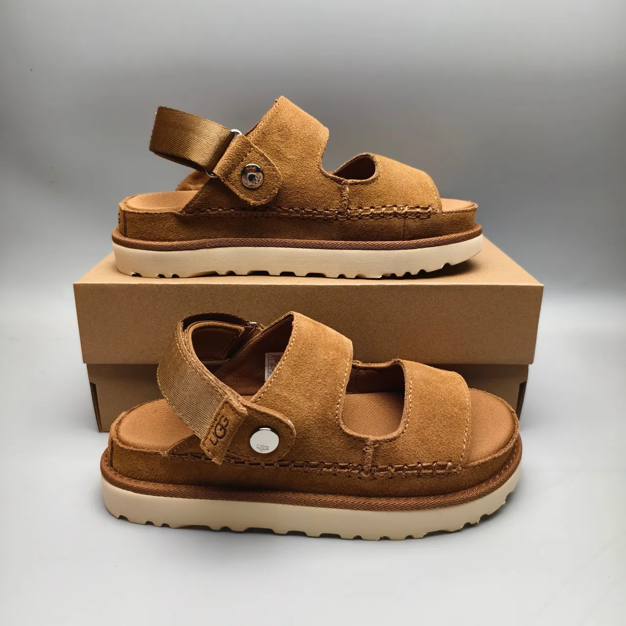 UGG Tasman تان جلد الغزال منصة كاجوال صندل 5