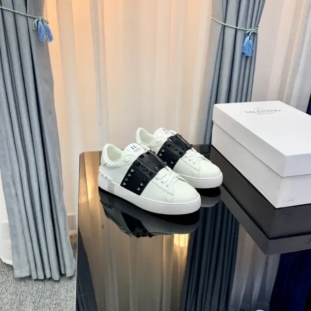 Valentino Rockstud White and Black Studded Lifestyle Sneakers 2