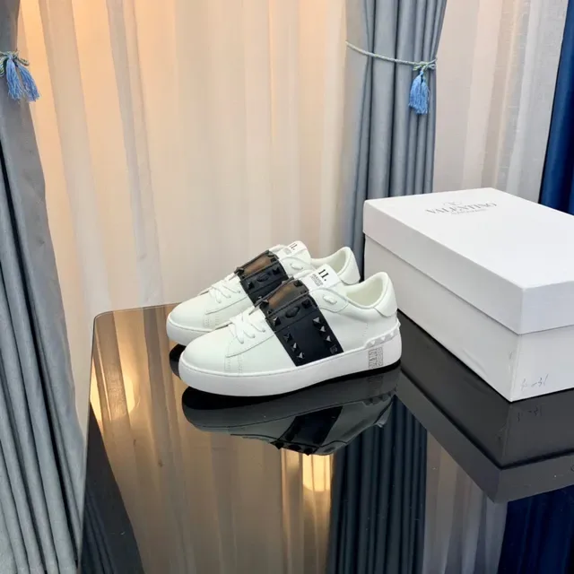 Valentino Rockstud White and Black Studded Lifestyle Sneakers 9