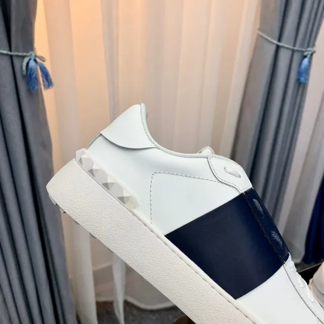 Valentino Rockstud Blanc et Navy Cuir Sneakers Lifestyle 5