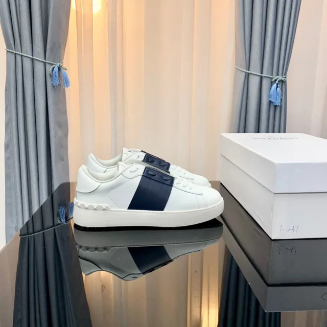 Valentino Rockstud Blanc et Navy Cuir Sneakers Lifestyle 9