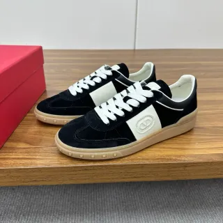Valentino VLOGO Black and White Suede Lifestyle Sneakers — Valentino Lifestyle Sneakers photo from the Yupoo catalog
